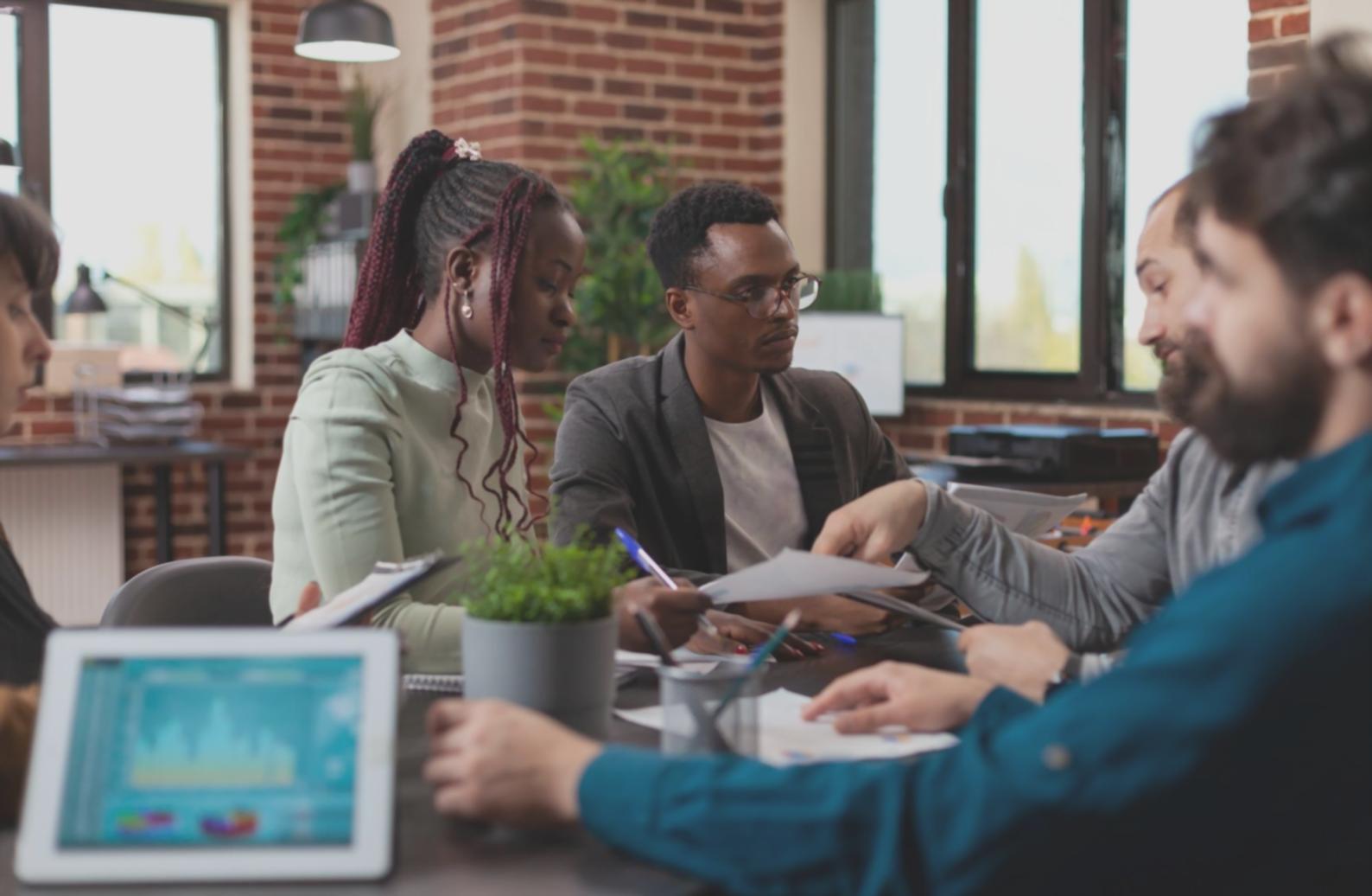 Modern financial technology tools alongside traditional budgeting methods comparison